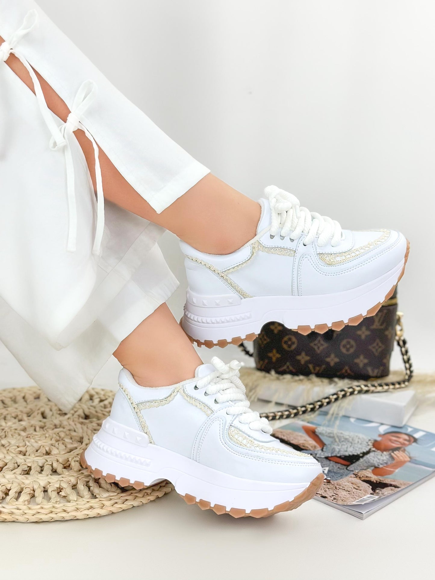 MAI BLANCO
